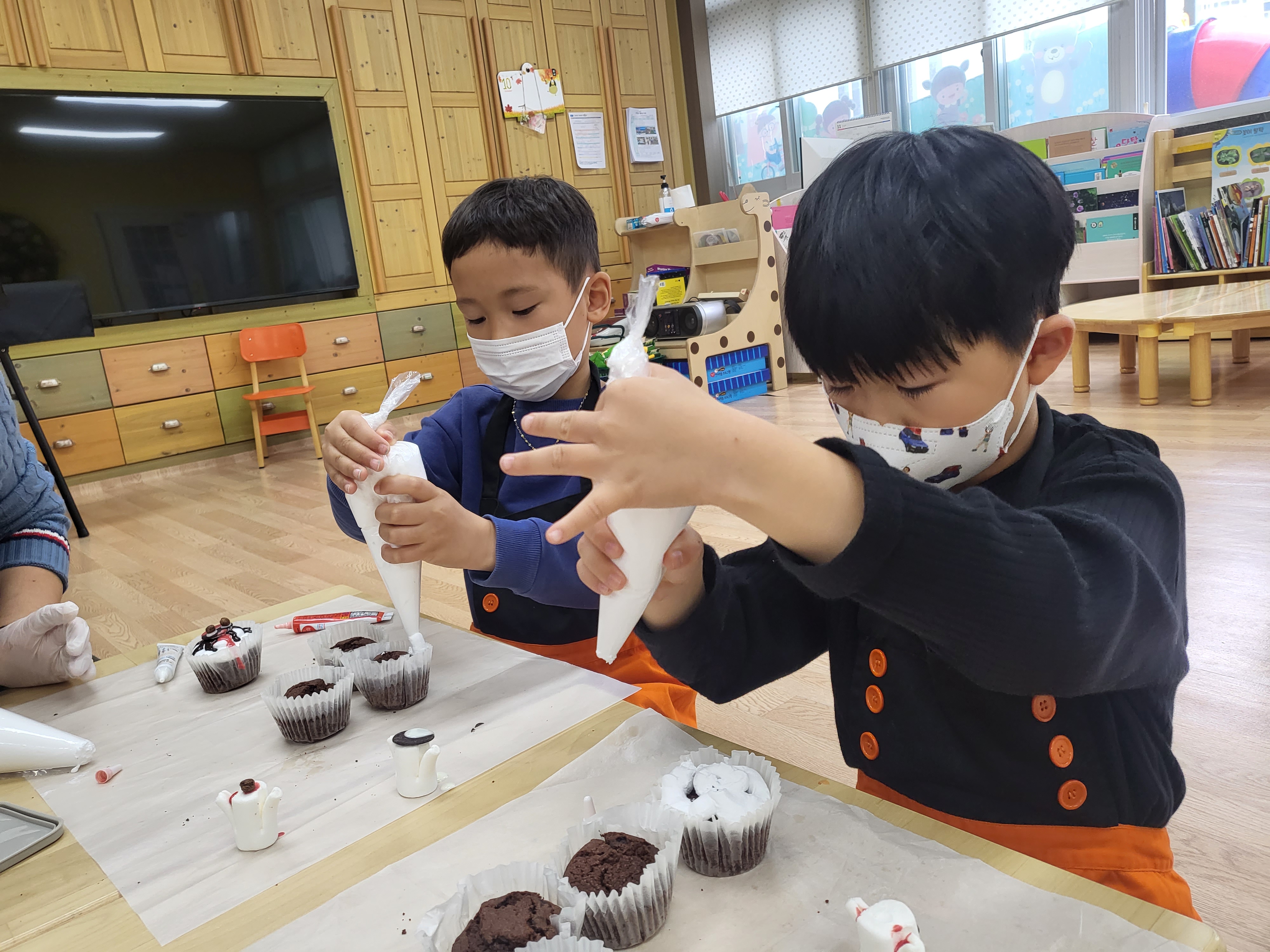 할로윈 컵케이크 만들기 사진